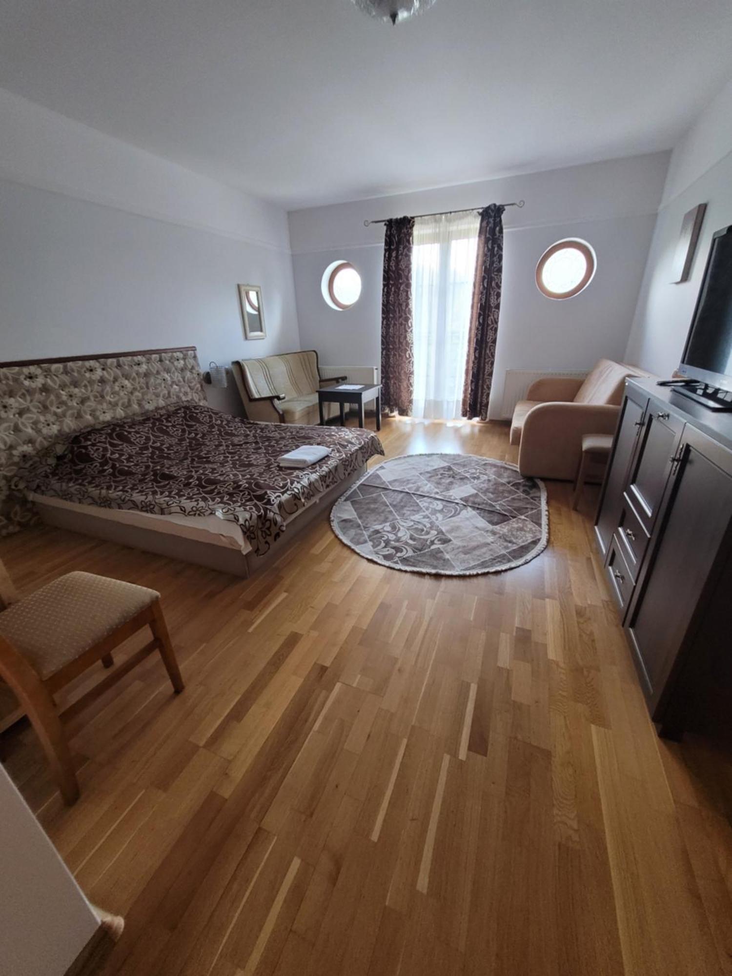 Dworek Biesiadny Radzewice Bagian luar foto