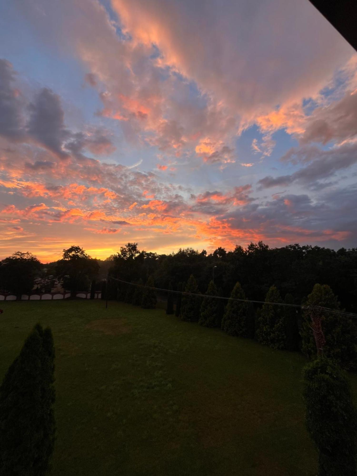 Dworek Biesiadny Radzewice Bagian luar foto