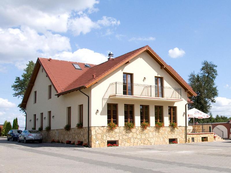 Dworek Biesiadny Radzewice Bagian luar foto